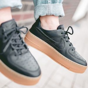 Wmns Air Force 1 Sage Low LX 'Oil Grey Gum'